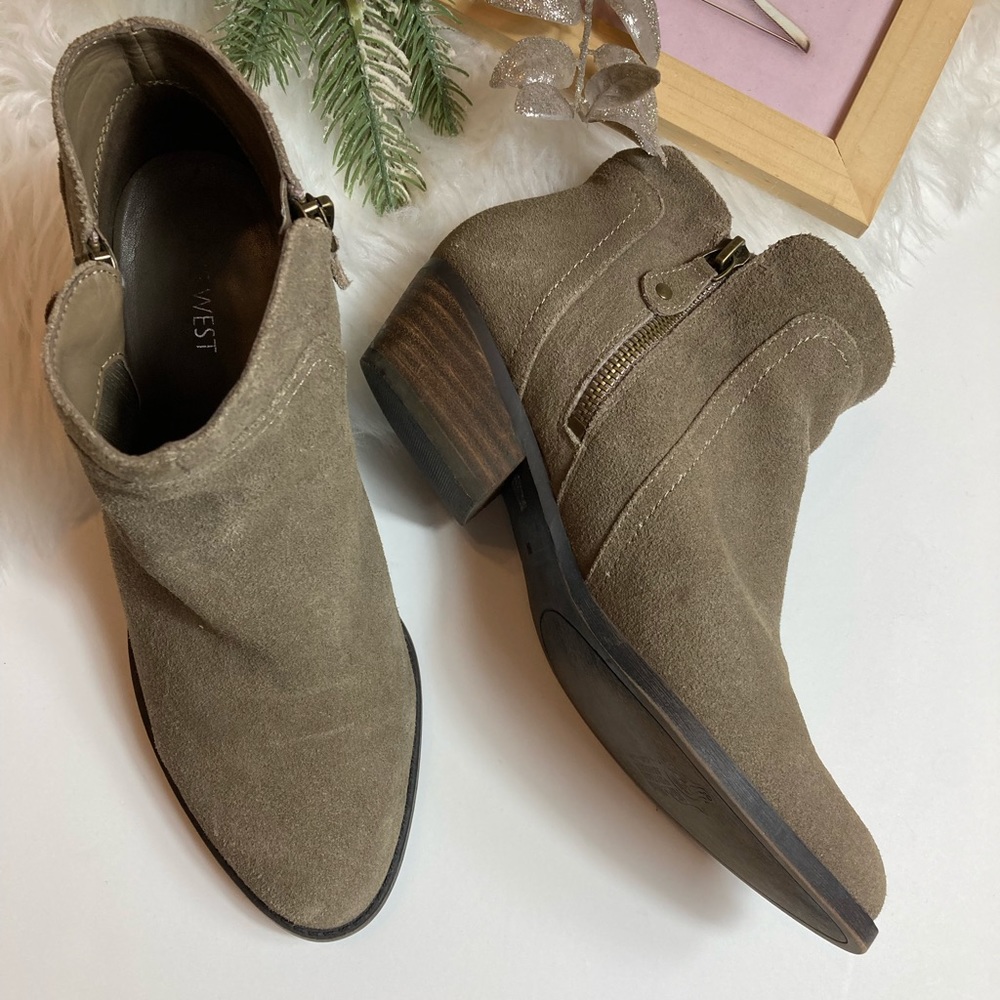 Nine West Vintage America Collection Side Zip Up Ankle Bootie MUSHROOM (TAUPE) 8
